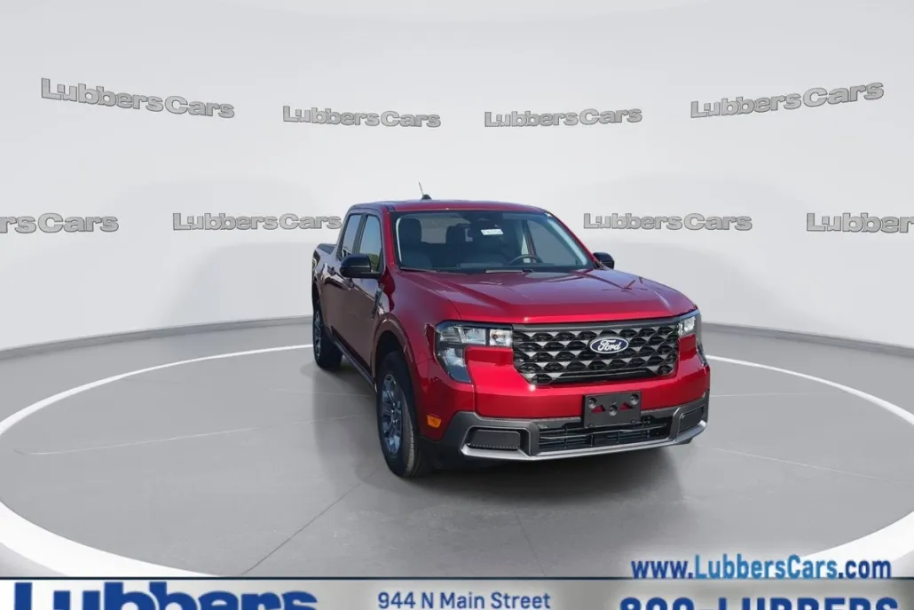 2025 Ford Maverick XLT photo 1