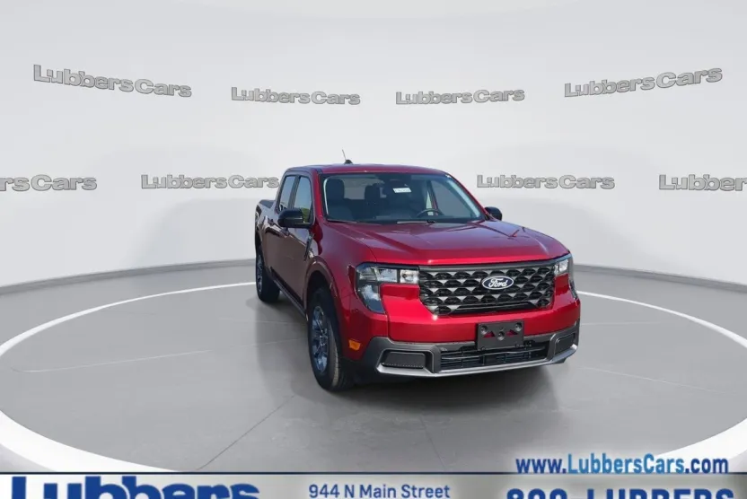 2025 Ford Maverick XLT photo 1