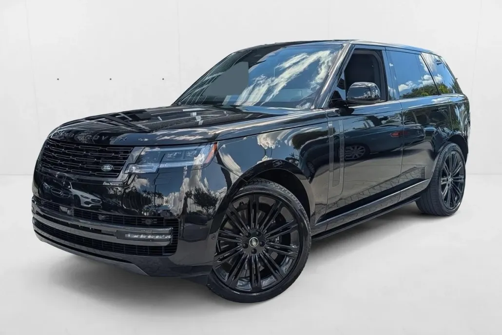 2024 Land Rover Range Rover SE photo 1