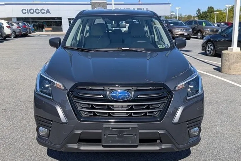 2022 Subaru Forester Base photo 1