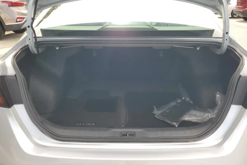 2024 Nissan Altima 2.5 S photo 1