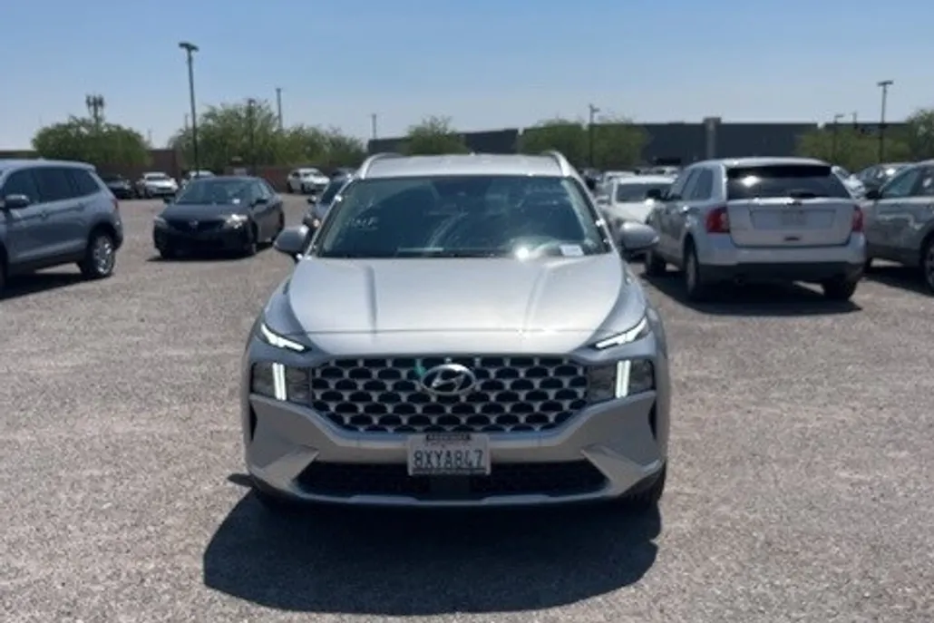 2022 Hyundai Santa Fe SEL photo 1