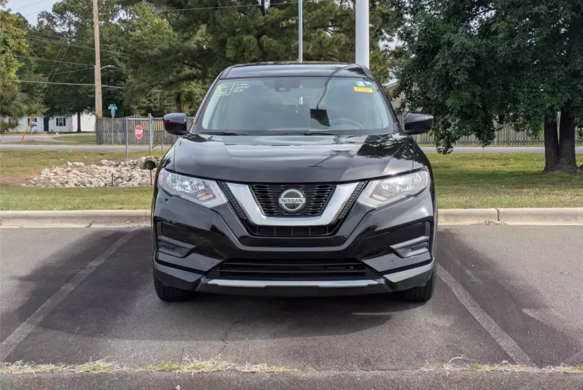 2020 Nissan Rogue S photo 1