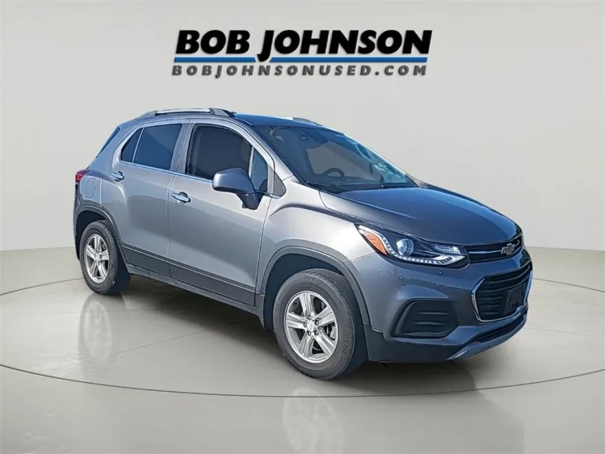 2020 Chevrolet Trax LT photo 1