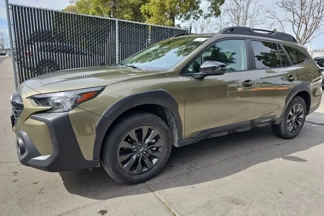 2024 Subaru Outback Onyx Edition photo 1
