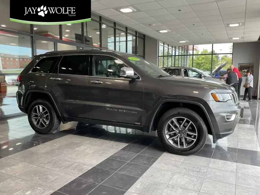 2020 Jeep Grand Cherokee Limited photo 1