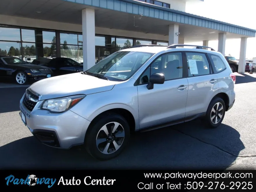 2018 Subaru Forester 2.5i photo 1