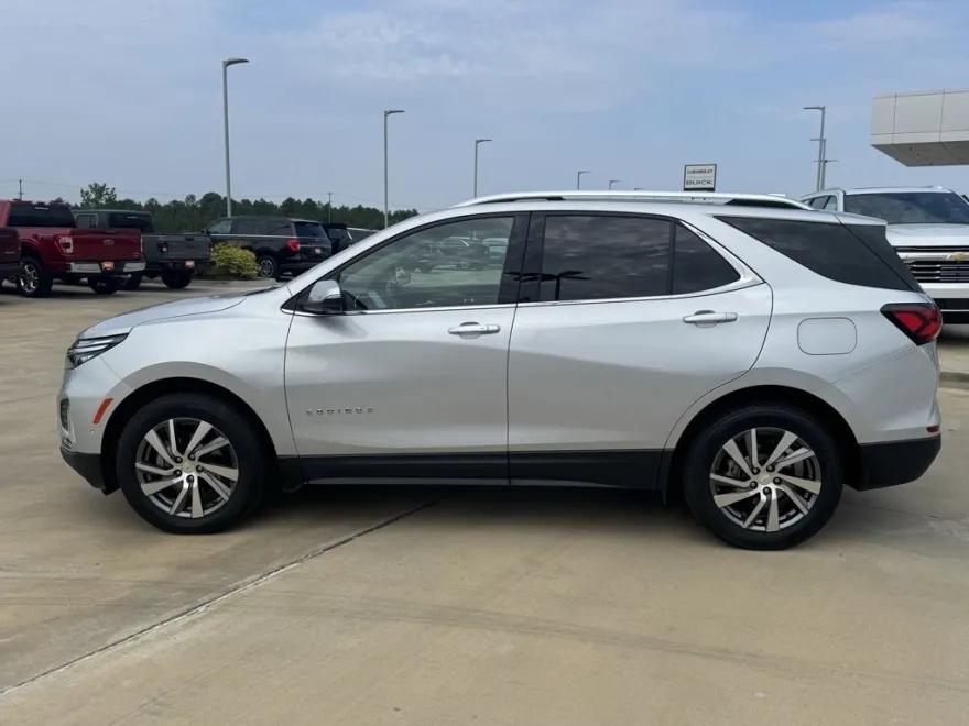 2022 Chevrolet Equinox Premier photo 1