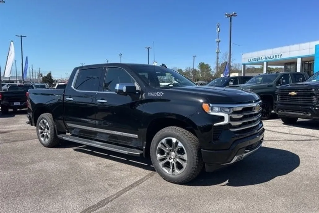 2025 Chevrolet Silverado 1500 High Country photo 1