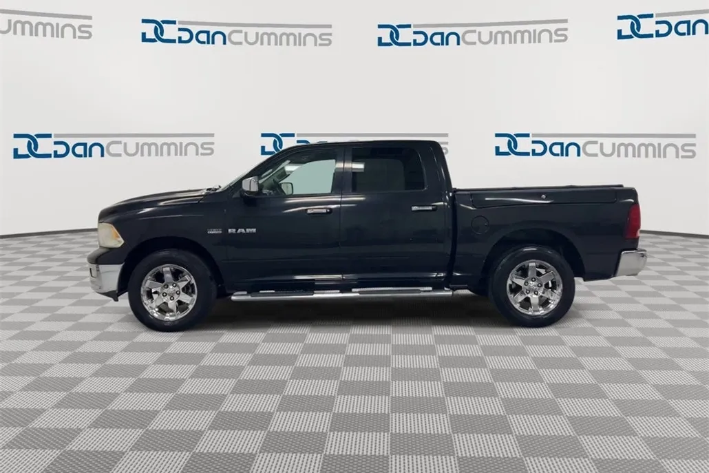 2009 Dodge Ram Laramie photo 1