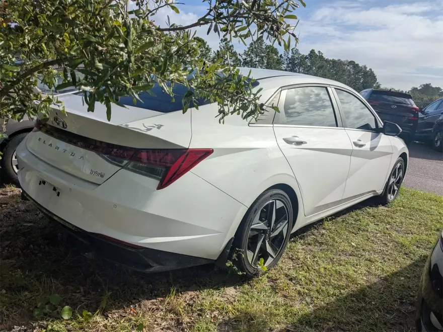 2023 Hyundai Elantra Hybrid Limited photo 1