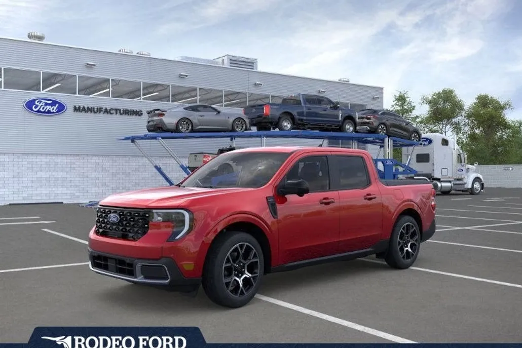 2025 Ford Maverick Lariat photo 1