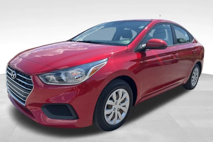 2022 Hyundai Accent SE photo 1