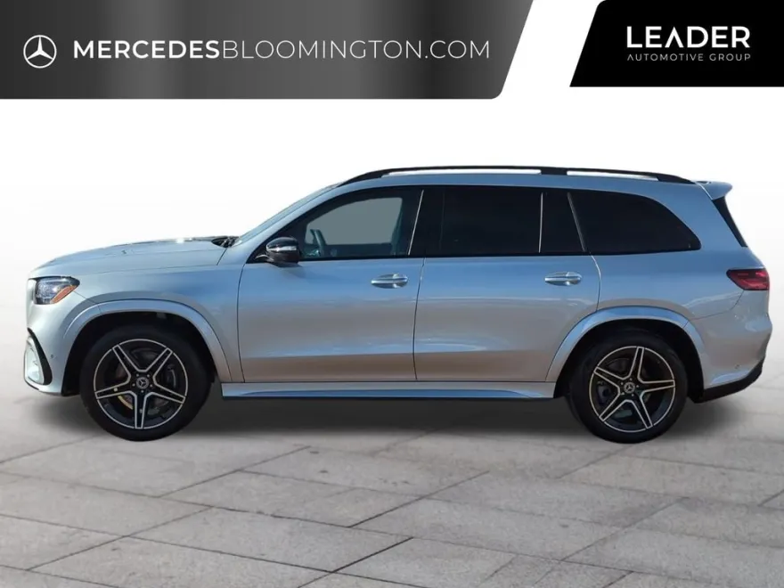 2025 Mercedes Benz GLS 450 4MATIC photo 1