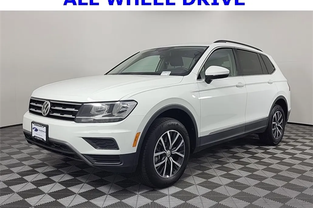 2020 Volkswagen Tiguan SE photo 1