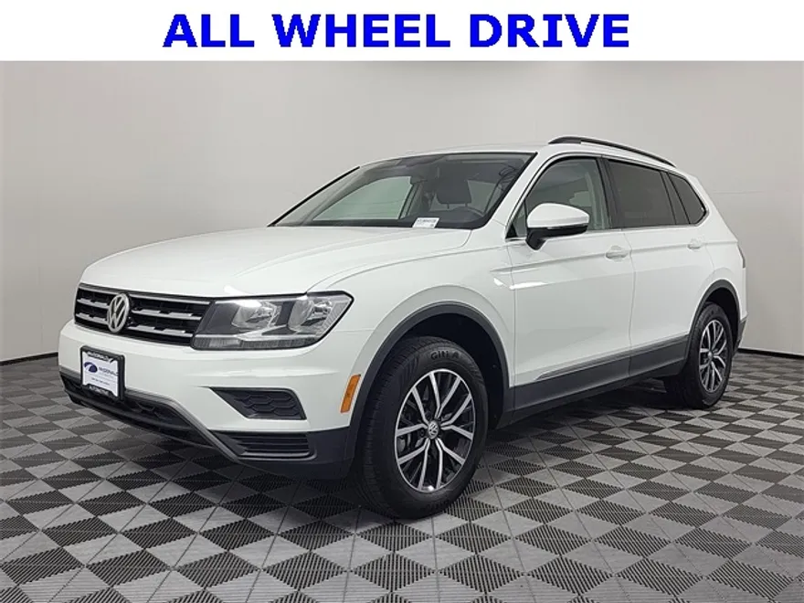 2020 Volkswagen Tiguan SE photo 1