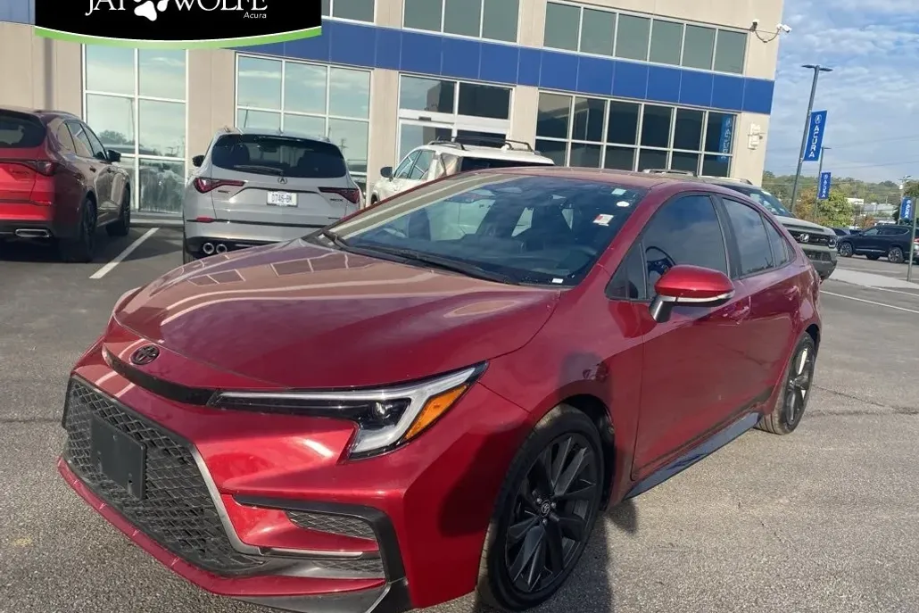 2024 Toyota Corolla SE photo 1