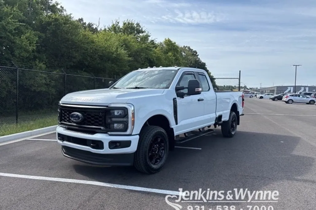 2024 Ford F-250 photo 1