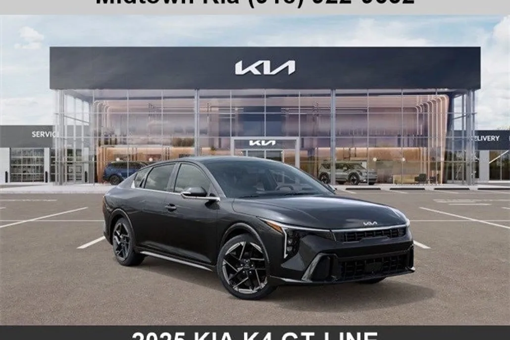 2025 Kia K4 GT-Line photo 1
