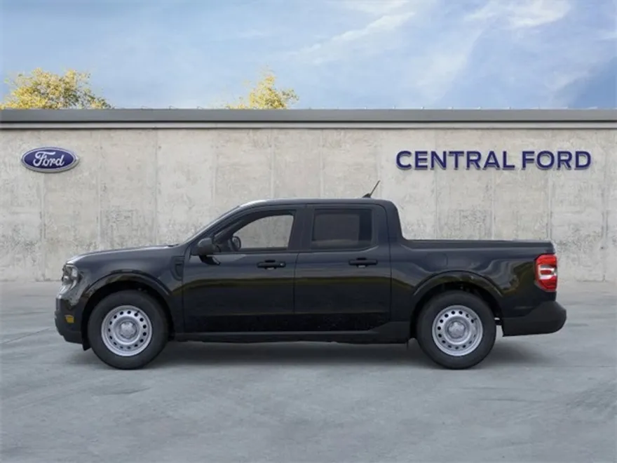 2025 Ford Maverick XL photo 1
