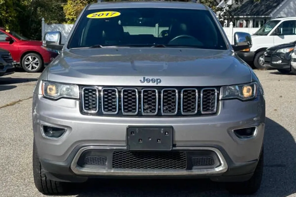 2017 Jeep Grand Cherokee Limited photo 1