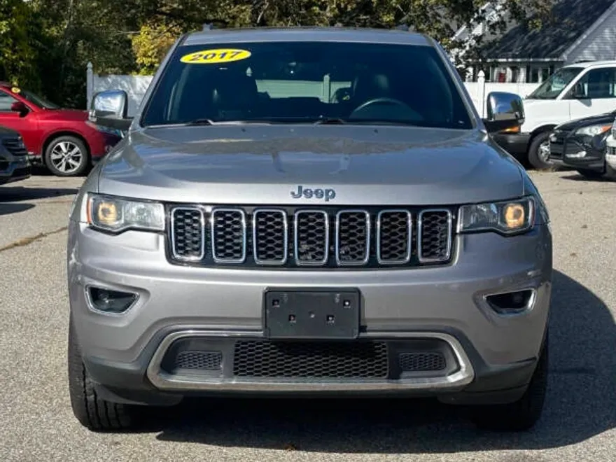 2017 Jeep Grand Cherokee Limited photo 1