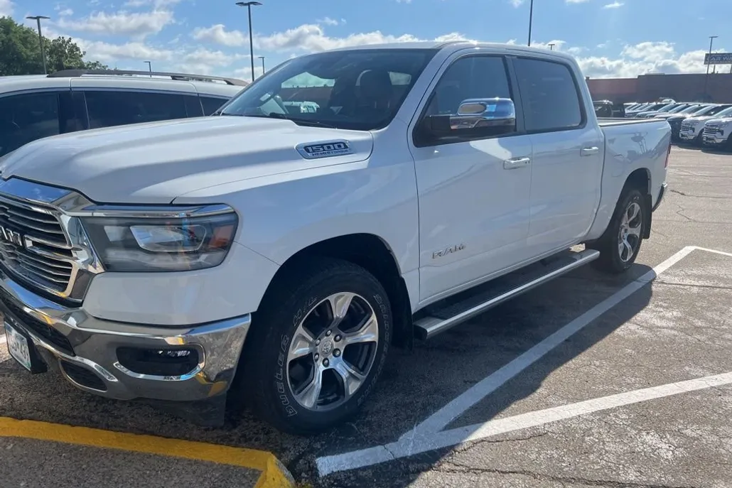 2023 Ram 1500 Laramie photo 1