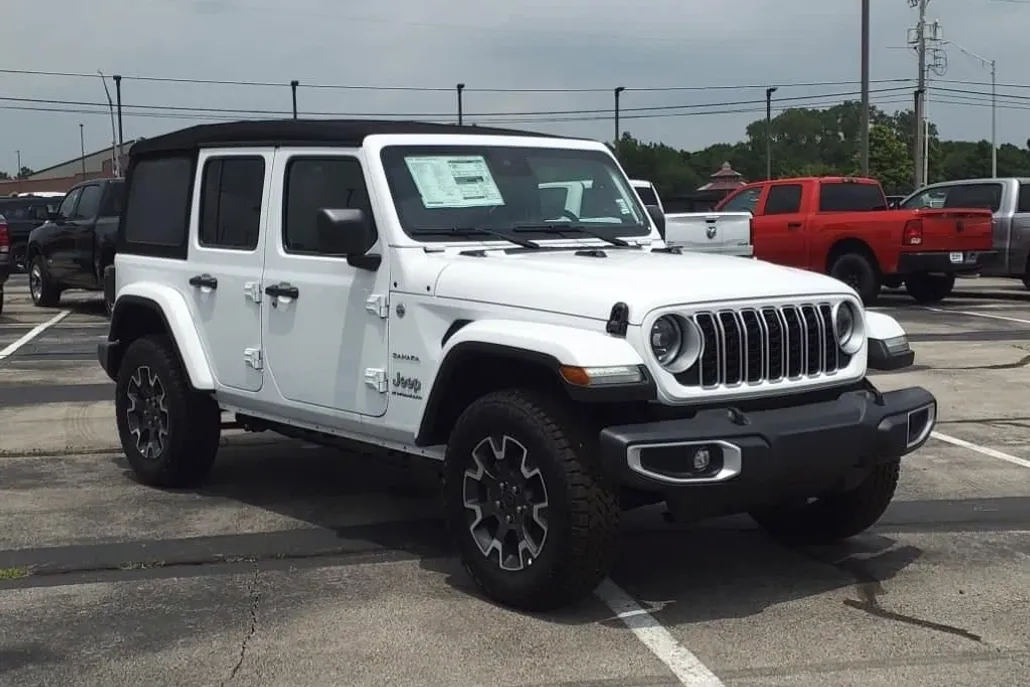 2024 Jeep Wrangler Sahara photo 1