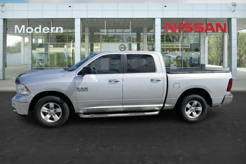 2013 Ram 1500 SLT photo 1