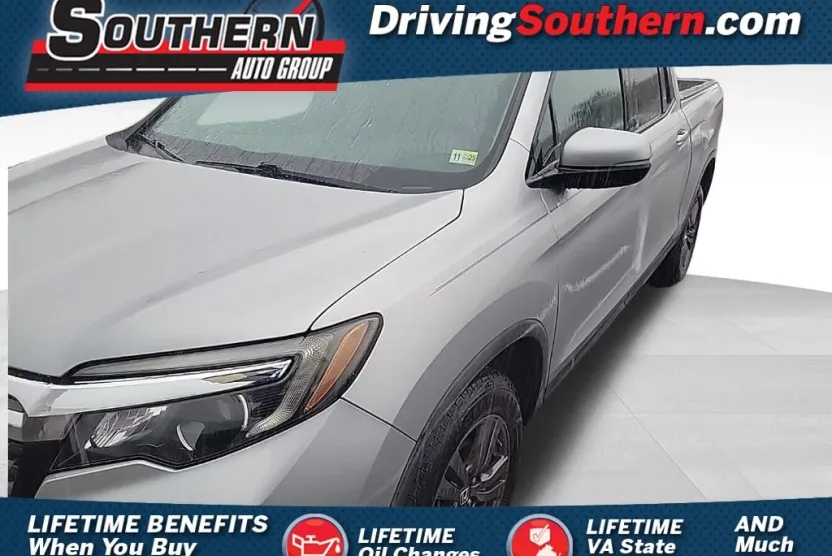 2019 Honda Ridgeline Sport photo 1