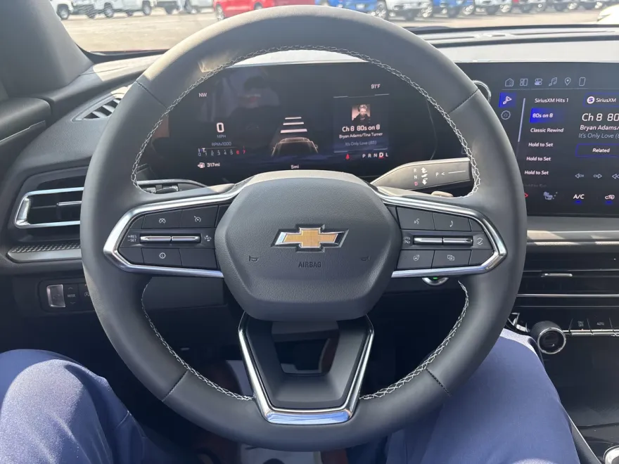 2026 Chevrolet Traverse photo 1