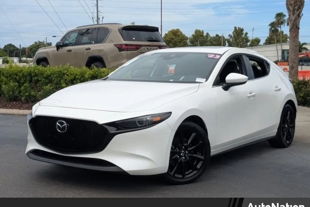 2023 Mazda Mazda3 Hatchback 2.5 s Premium photo 1
