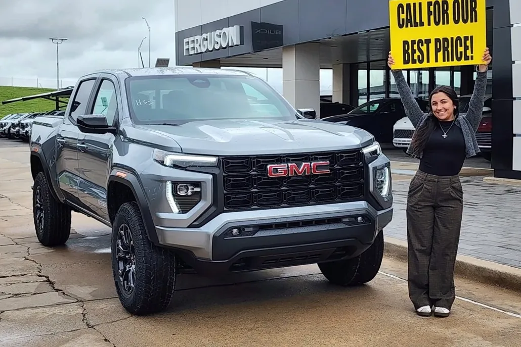 2025 Gmc Canyon Elevation photo 1