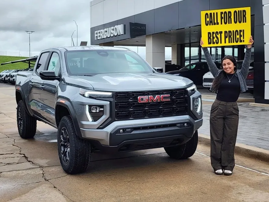 2025 Gmc Canyon Elevation photo 1