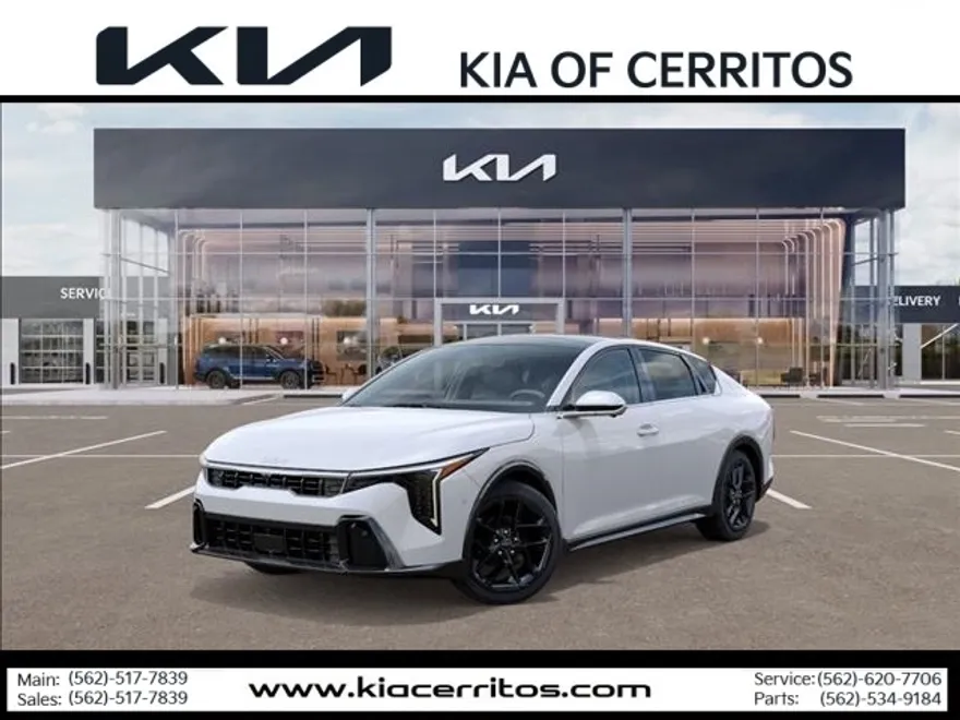 2025 Kia K4 GT-Line Turbo photo 1