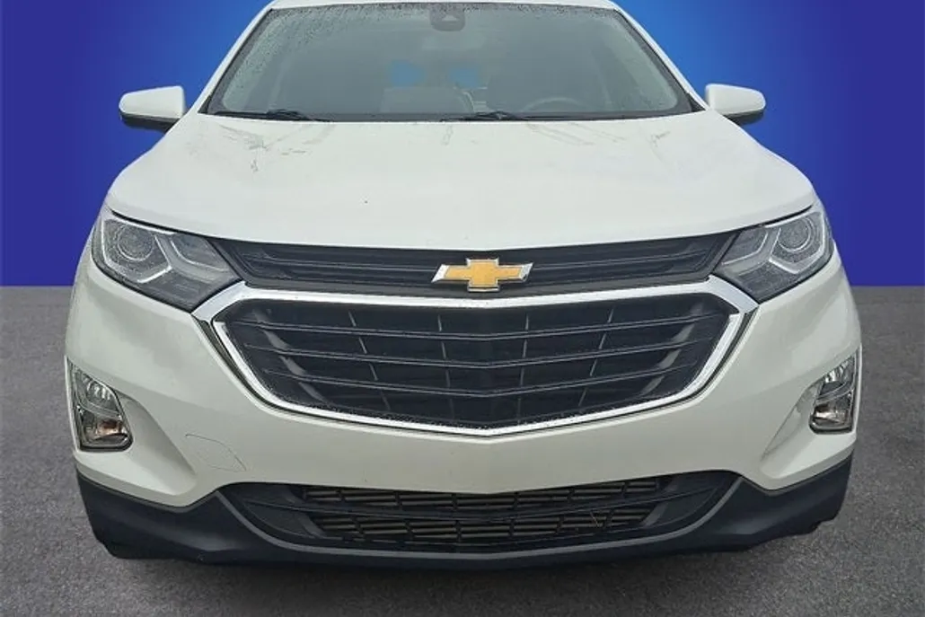 2021 Chevrolet Equinox LT photo 1