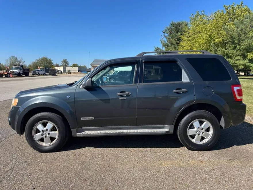 2008 Ford Escape XLT photo 1