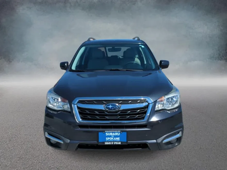 2017 Subaru Forester Limited photo 1