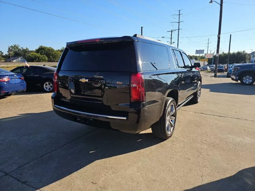 2016 Chevrolet Suburban 1500 LTZ photo 1