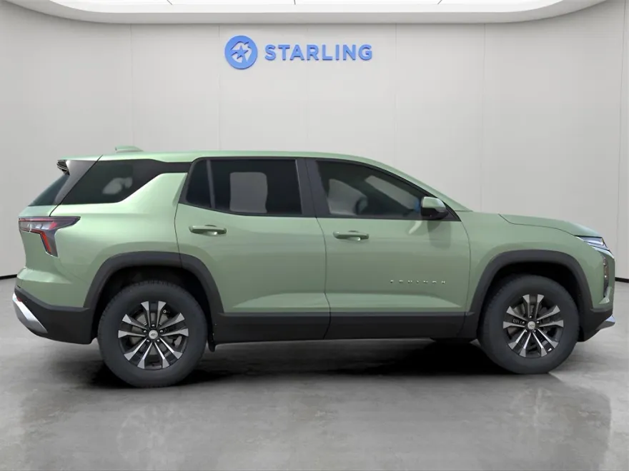2026 Chevrolet Equinox LT photo 1
