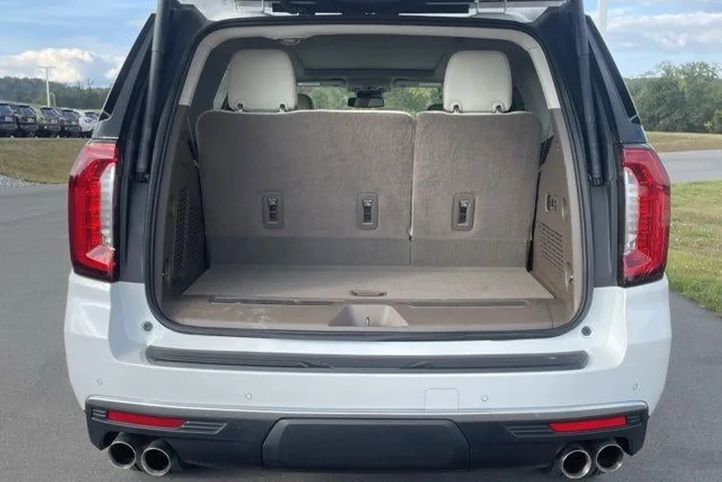 2024 Gmc Yukon Denali photo 1