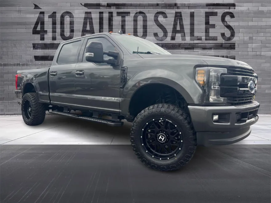 2019 Ford F-250 Lariat photo 1