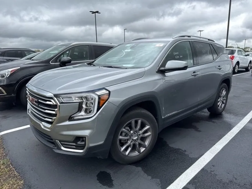 2024 Gmc Terrain SLT photo 1