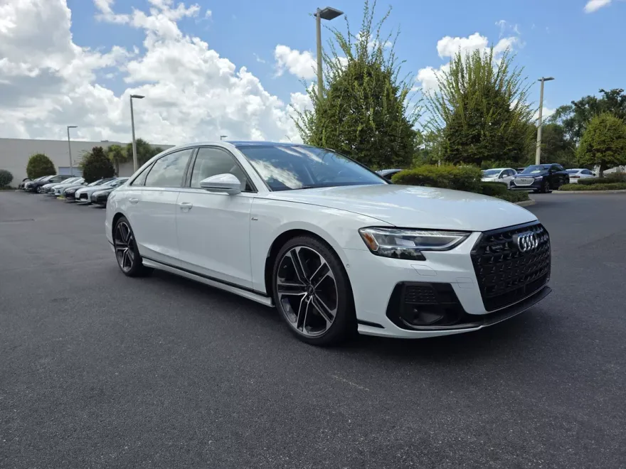 2025 Audi A8 L 55 photo 1
