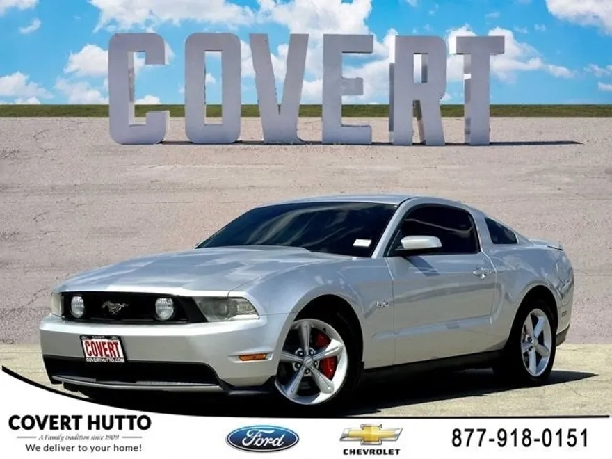 2011 Ford Mustang GT photo 1