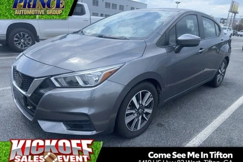 2020 Nissan Versa 1.6 SV photo 1