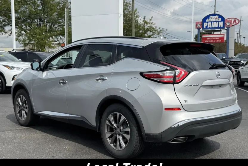 2016 Nissan Murano SV photo 1