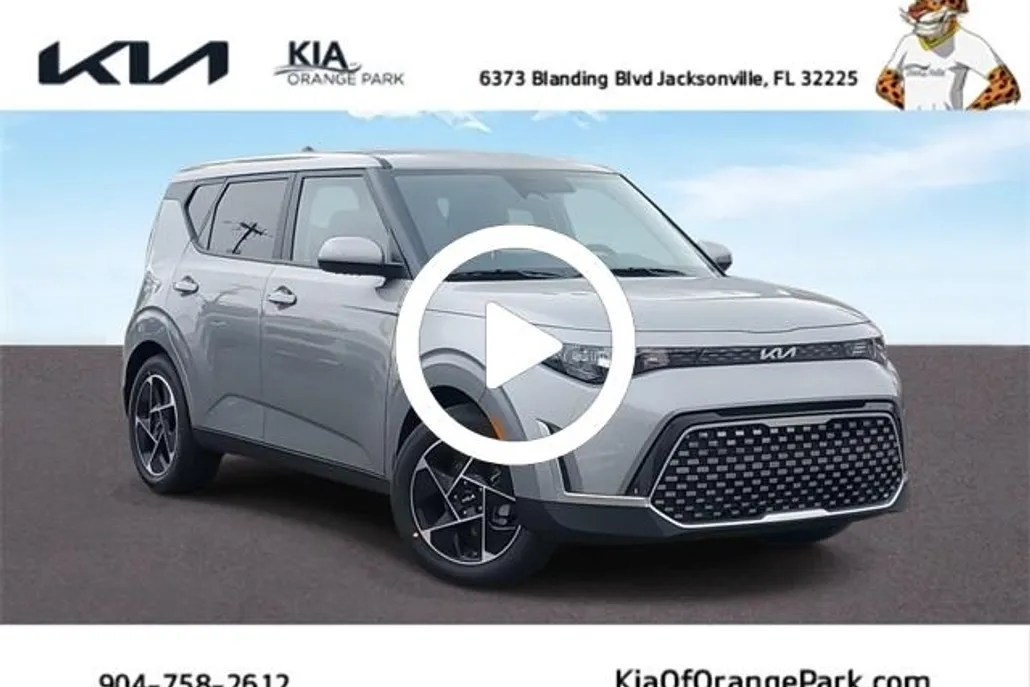 2025 Kia Soul EX photo 1