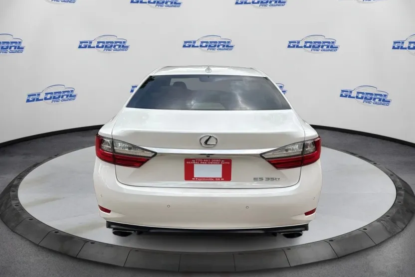 2016 Lexus ES 350 photo 1