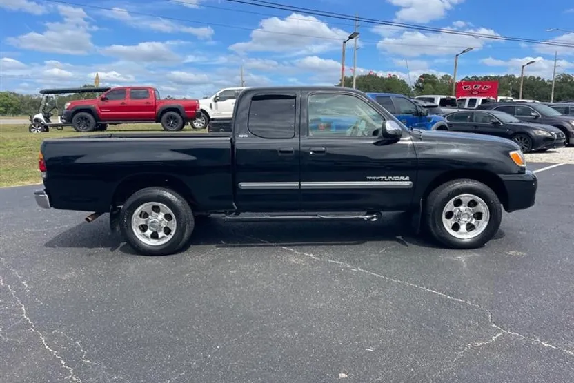 2004 Toyota Tundra SR5 photo 1